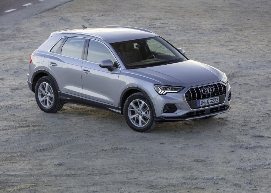  Audi Q3 Advanced 2018 года  (WW) (фото 35 из 46)